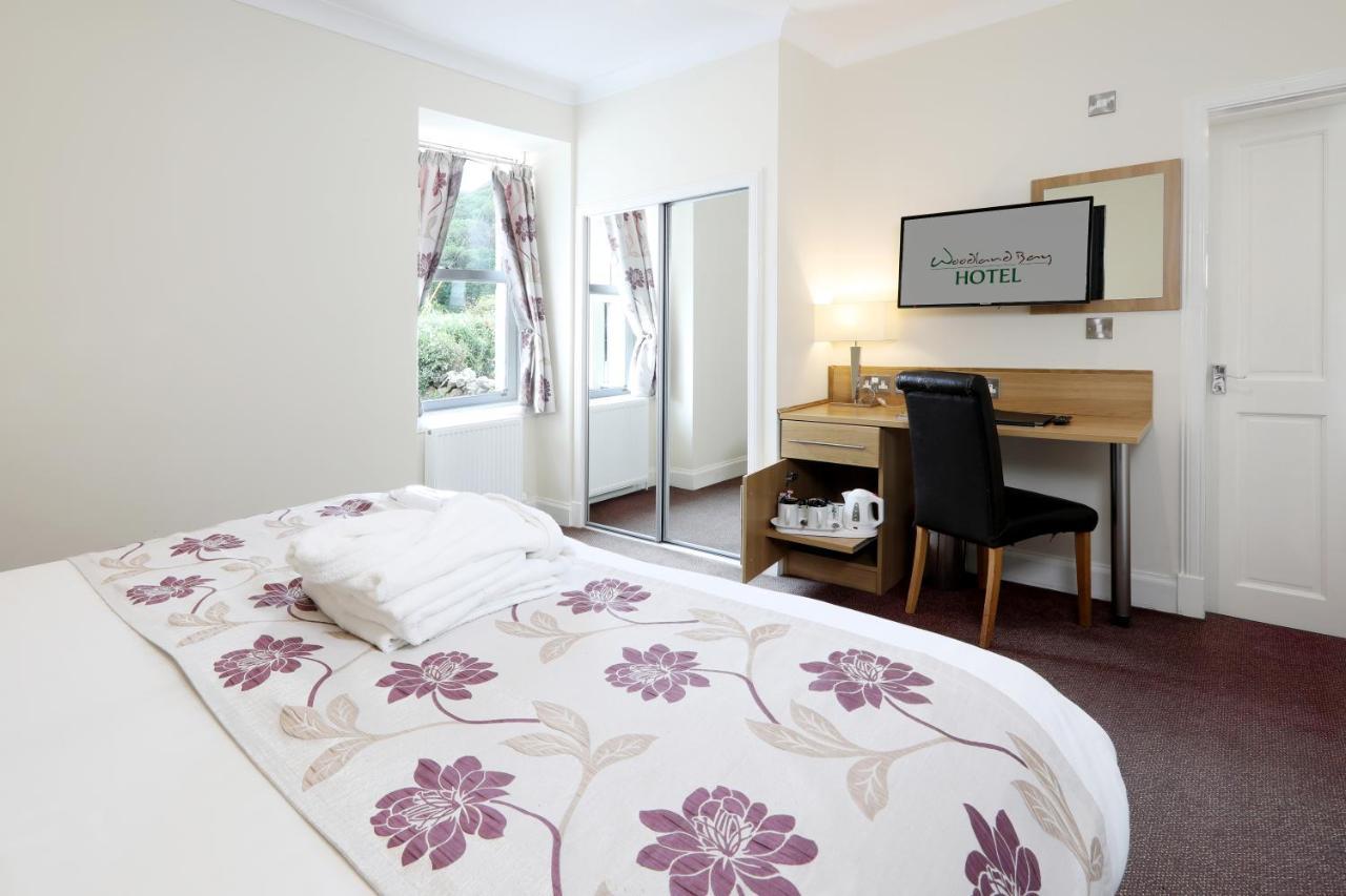 Woodland Bay Hotel Гървън Екстериор снимка
