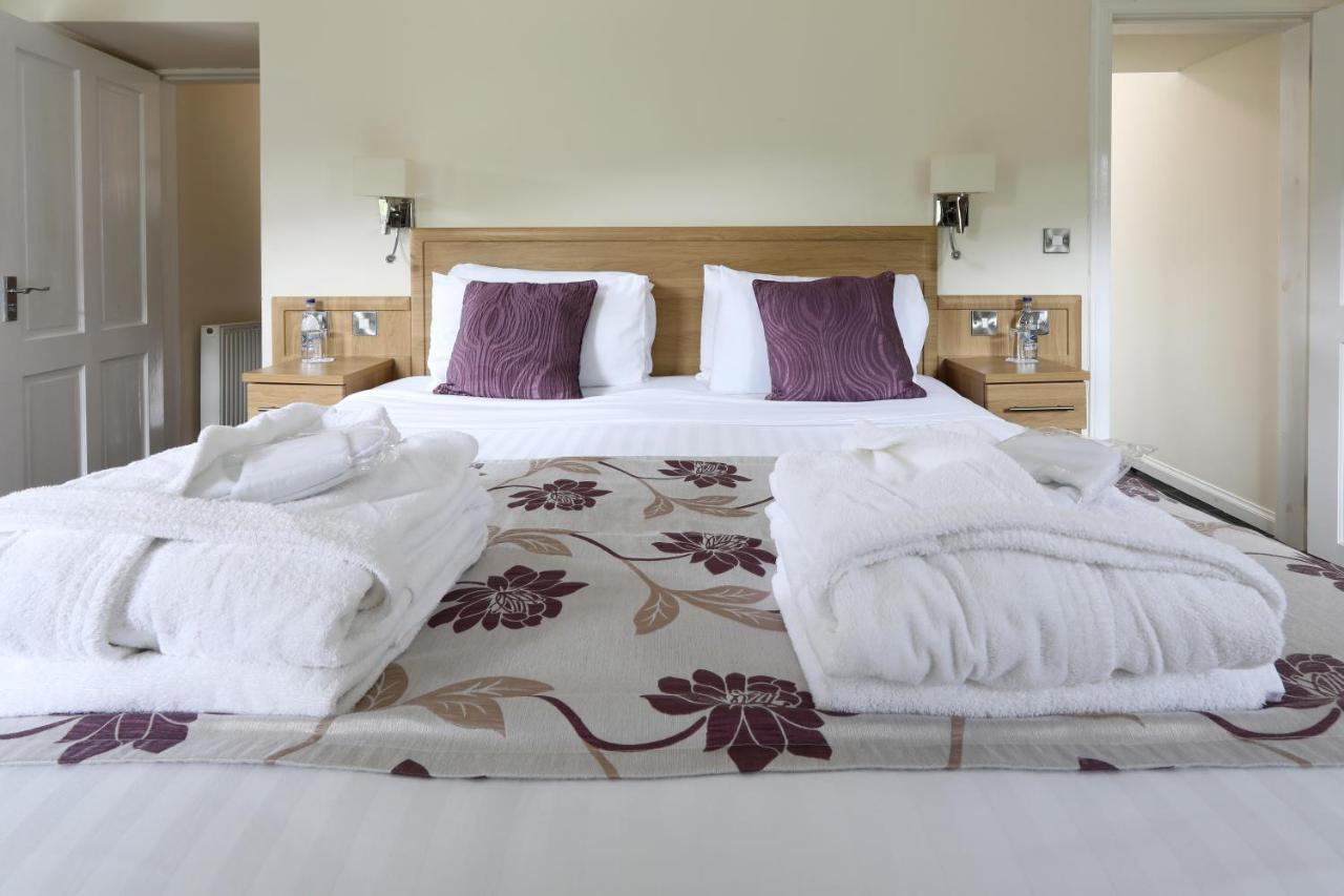 Woodland Bay Hotel Гървън Екстериор снимка